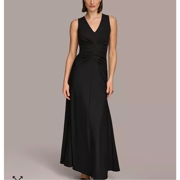NWT Donna Karan Donna Karan Ruched
V-neck Gown in Black reg $229 size 4 - Picture 1 of 7